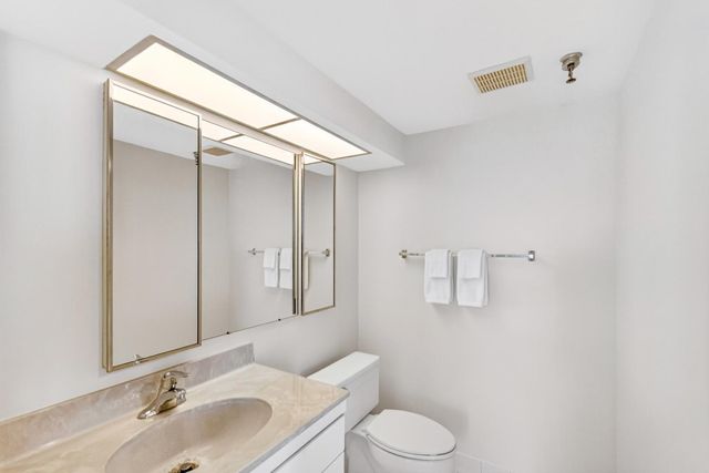 115 Lakeshore Drive 1549, North Palm Beach, FL 33408