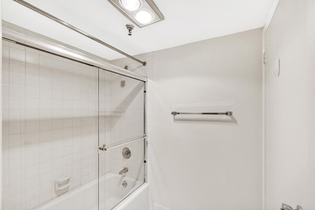 115 Lakeshore Drive 1549, North Palm Beach, FL 33408