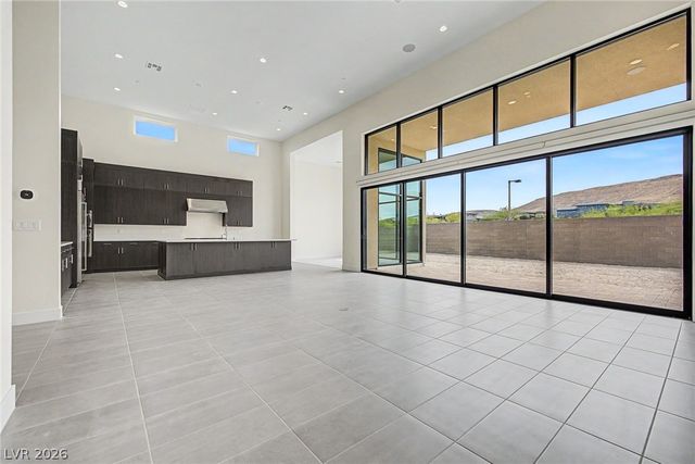 10865 Agate Cliffs Avenue, Las Vegas, NV 89135
