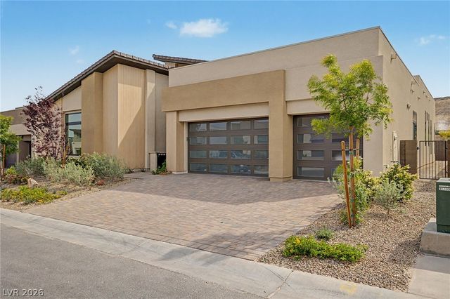 10865 Agate Cliffs Avenue, Las Vegas, NV 89135