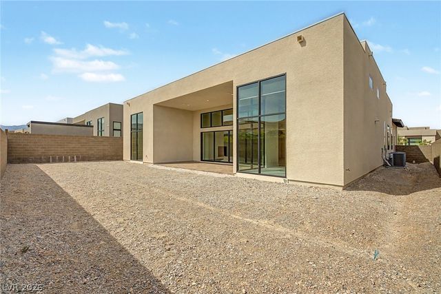 10865 Agate Cliffs Avenue, Las Vegas, NV 89135