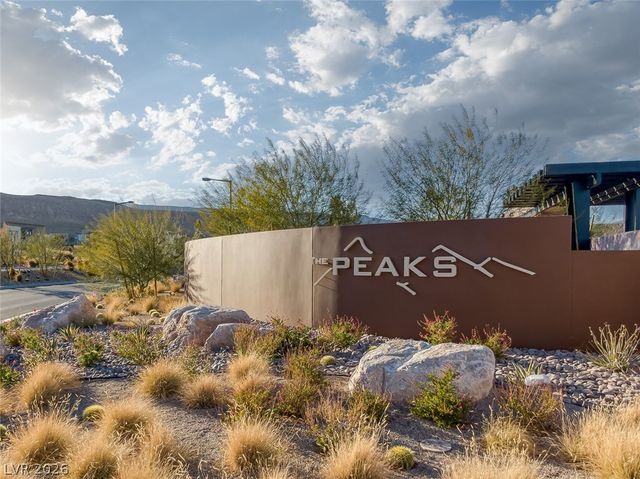 10865 Agate Cliffs Avenue, Las Vegas, NV 89135