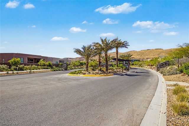 10865 Agate Cliffs Avenue, Las Vegas, NV 89135