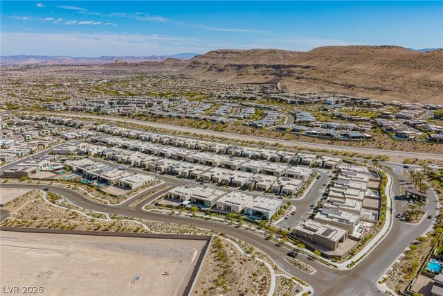 10865 Agate Cliffs Avenue, Las Vegas, NV 89135
