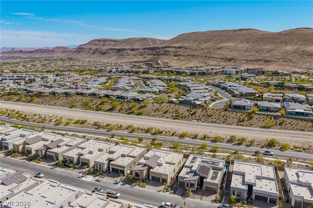 10865 Agate Cliffs Avenue, Las Vegas, NV 89135