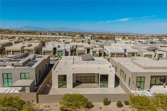 10865 Agate Cliffs Avenue, Las Vegas, NV 89135