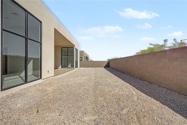 10865 Agate Cliffs Avenue, Las Vegas, NV 89135
