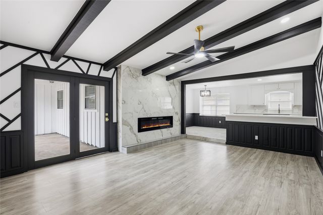 317 Cedar Creek Court, Fort Worth, TX 76103