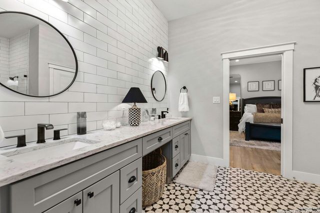 835 Cross Street, New Braunfels, TX 78130