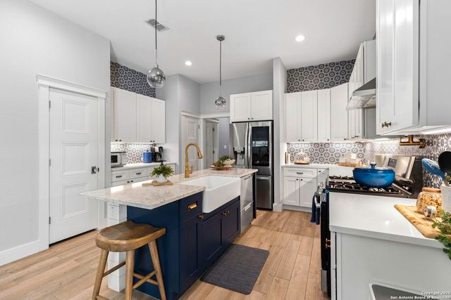 835 Cross Street, New Braunfels, TX 78130