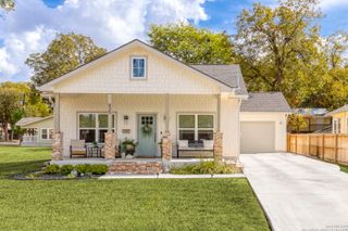 835 Cross Street, New Braunfels, TX 78130