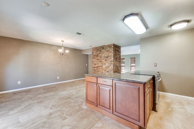 6611 Greenspring Drive, Arlington, TX 76016