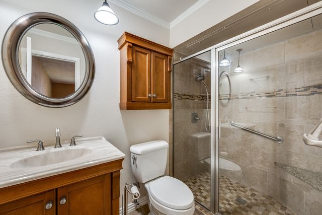 6611 Greenspring Drive, Arlington, TX 76016