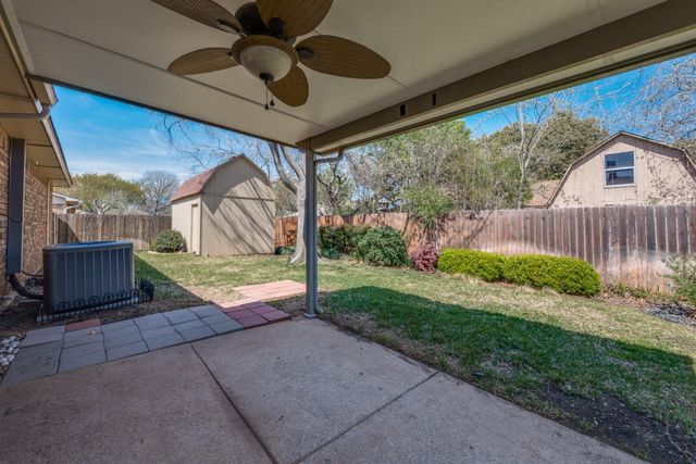 6611 Greenspring Drive, Arlington, TX 76016