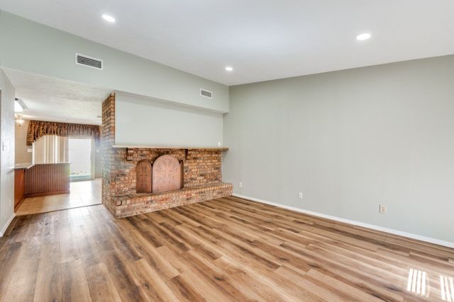 6611 Greenspring Drive, Arlington, TX 76016