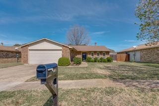 6611 Greenspring Drive, Arlington, TX 76016