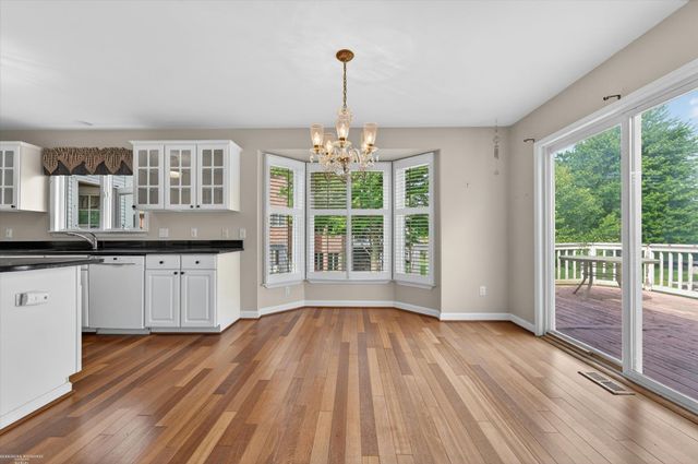 1654 Seymour Lake Road, Oxford, MI 48371