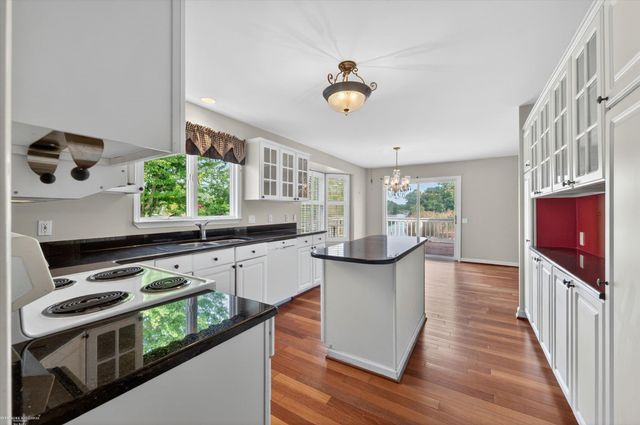 1654 Seymour Lake Road, Oxford, MI 48371