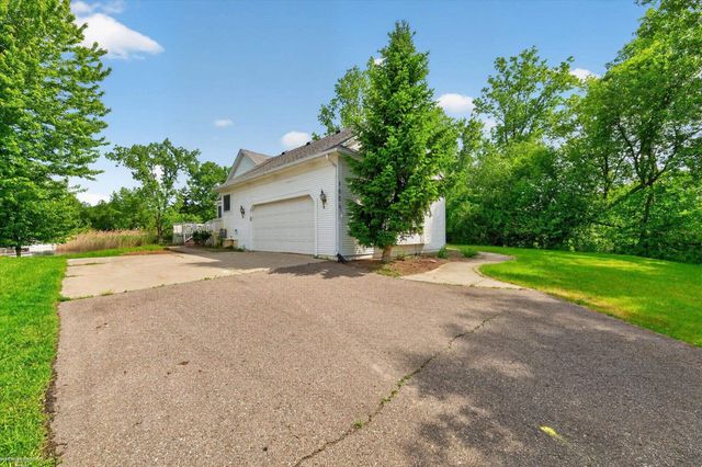 1654 Seymour Lake Road, Oxford, MI 48371