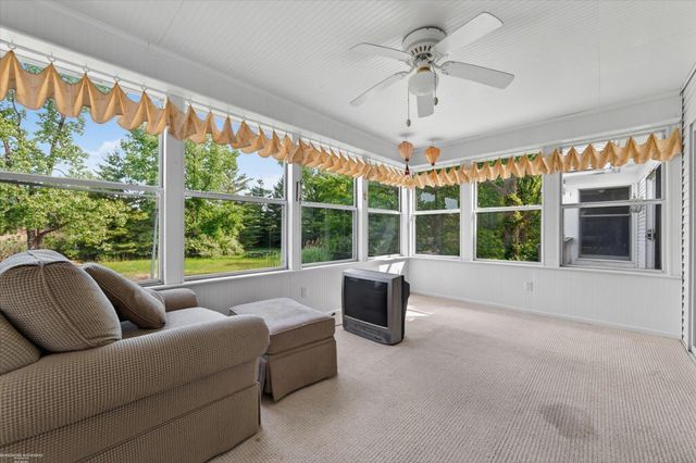 1654 Seymour Lake Road, Oxford, MI 48371