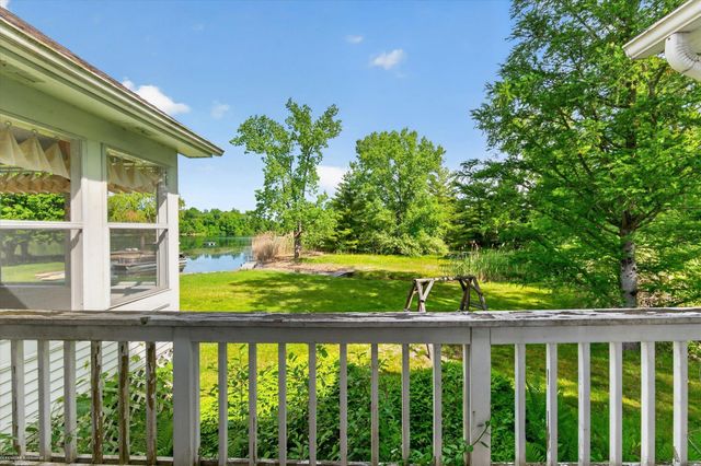 1654 Seymour Lake Road, Oxford, MI 48371