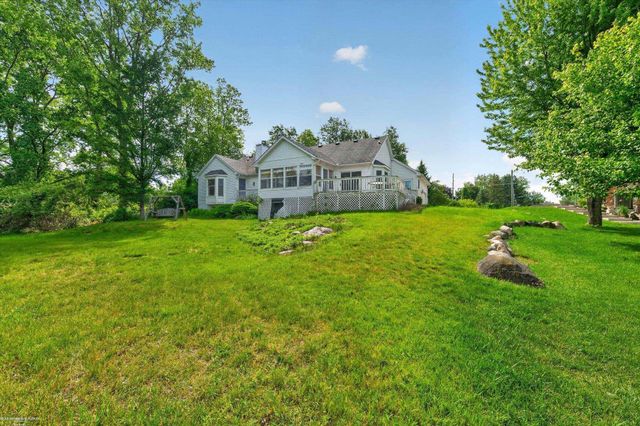 1654 Seymour Lake Road, Oxford, MI 48371