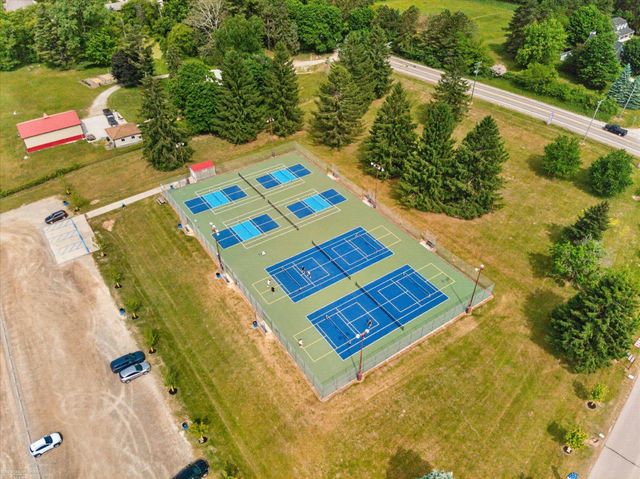 1654 Seymour Lake Road, Oxford, MI 48371
