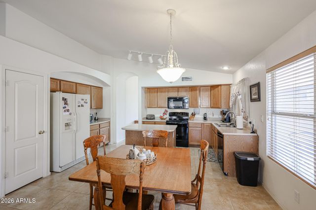 20433 N 97TH Avenue, Peoria, AZ 85382