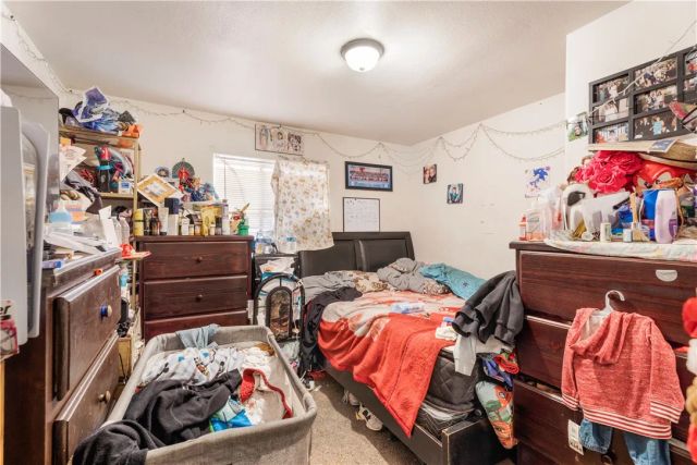 9211 S Central, Los Angeles, CA 90002