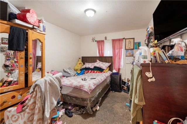 9211 S Central, Los Angeles, CA 90002