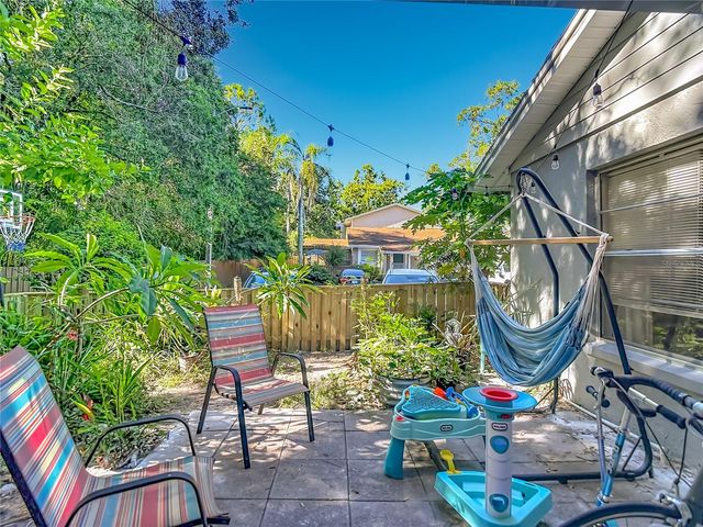 15101 MORNING DR, Lutz, FL 33559