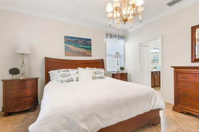 19317 NEARPOINT DRIVE, Venice, FL 34292