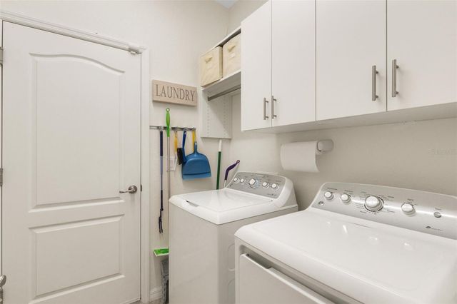 19317 NEARPOINT DRIVE, Venice, FL 34292