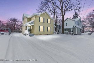 904 Linden Grove Avenue, Lansing, MI 48912