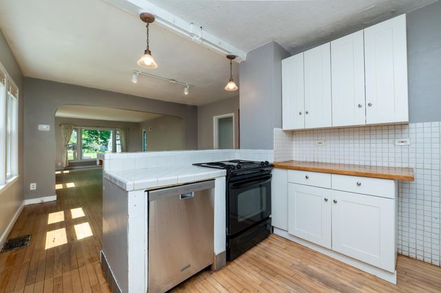 4334 Oliver Avenue N, Minneapolis, MN 55412