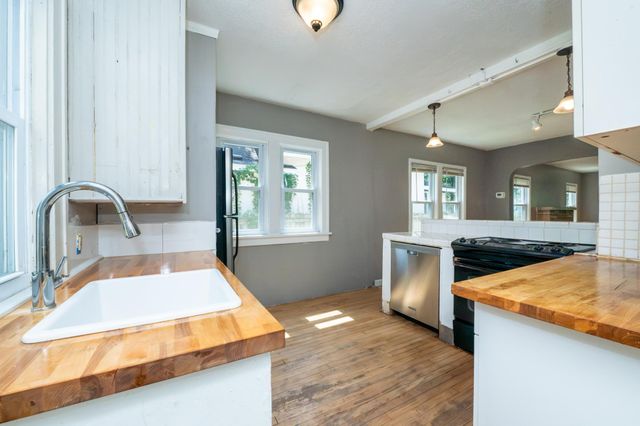 4334 Oliver Avenue N, Minneapolis, MN 55412