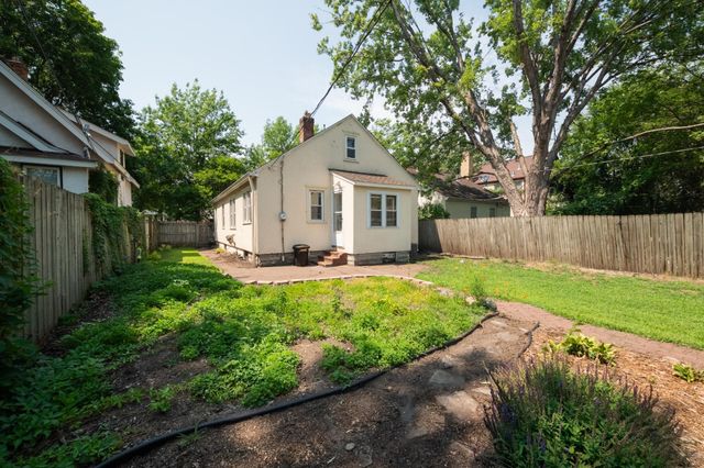 4334 Oliver Avenue N, Minneapolis, MN 55412