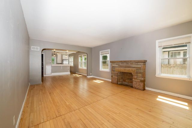 4334 Oliver Avenue N, Minneapolis, MN 55412