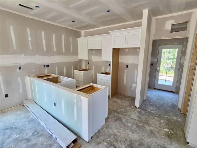 1396 Piedmont Drive, Lexington, NC 27295
