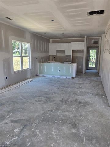 1396 Piedmont Drive, Lexington, NC 27295