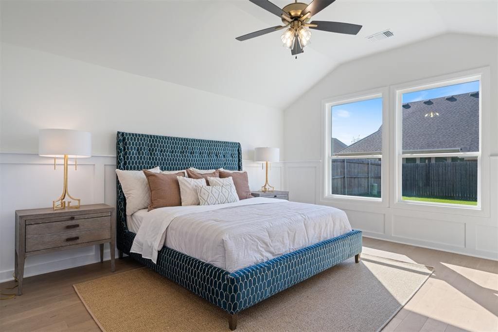 Image 32 of property listing at 725 Caladium Drive, Yukon, OK 73099