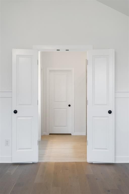 Image 40 of property listing at 725 Caladium Drive, Yukon, OK 73099