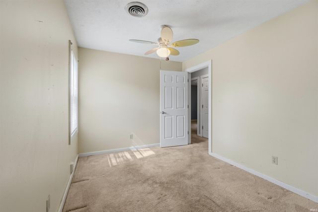 258 Park Avenue, Upland, IN 46989