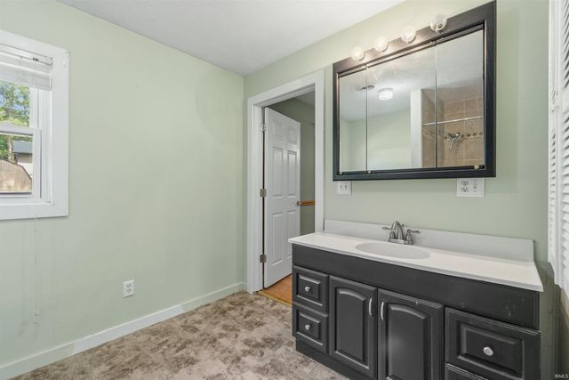 258 Park Avenue, Upland, IN 46989