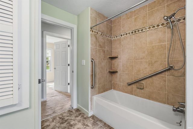 258 Park Avenue, Upland, IN 46989