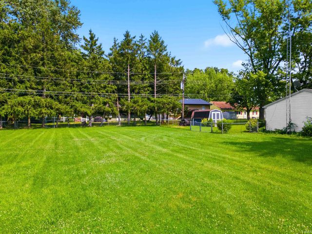 258 Park Avenue, Upland, IN 46989