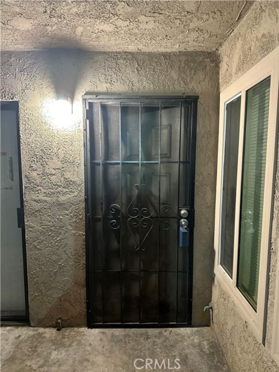 2455 West Acacia Avenue, Hemet, CA 92545