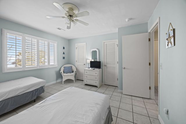 7000 Palmetto Boulevard 4d, Isle Of Palms, SC 29451