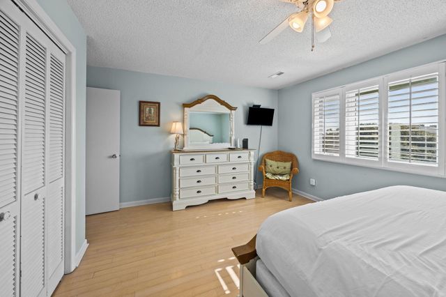 7000 Palmetto Boulevard 4d, Isle Of Palms, SC 29451