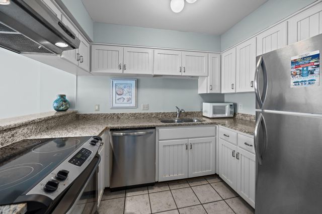 7000 Palmetto Boulevard 4d, Isle Of Palms, SC 29451